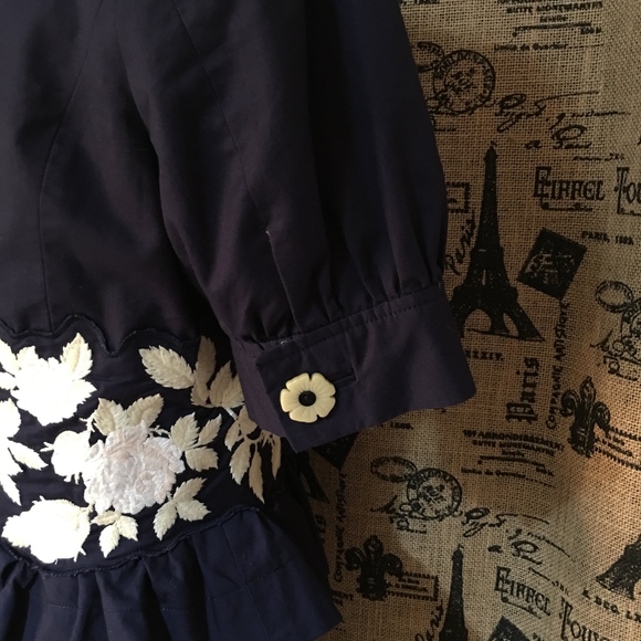 Anthro Elevenses Short Sleeve Floral Embroidered - Picture 6 of 8